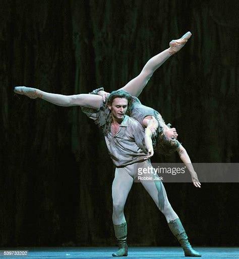 The Royal Ballet Perform Kenneth Macmillans Manon Photos And Premium