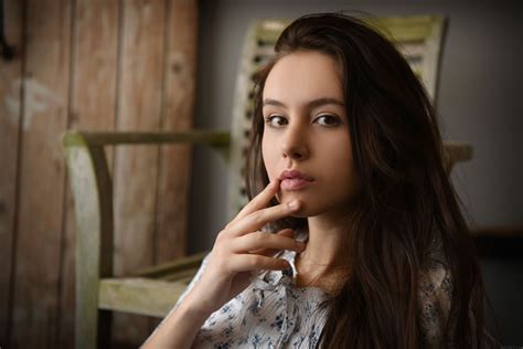 Alisa Amore Face Model Women Looking At Viewer Brunette MetArt Depth Of Field Brown Eyes