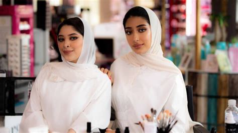 New Hot Sexy Fatima Aymen Bikini Pics