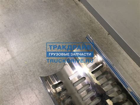 Защитный экран трубы глушителя грузовиков Вольво 22048396 VOLVO купить ...