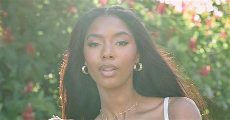 Women Wear Underwear As Outerwear In Seriously Sexy Lingerie Trend Daily Star