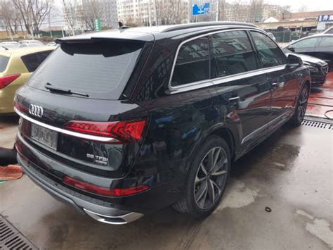 奥迪 奥迪q7 2021款 55 Tfsi Quattro S Line运动型实拍图