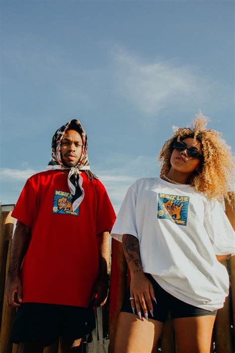 Quais as roupas e acessórios que fazem parte do estilo streetwear?