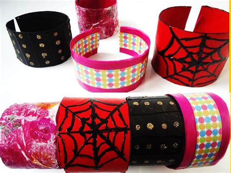 Ideas de pulseras con botellas de plástico recicladas Hermosas