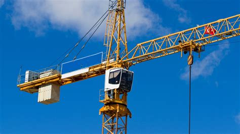 Tower crane: Types, Parts, Price, Capacity, and How to Cope with Blind ...
