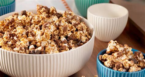 Как приготовить вкусный попкорн: лайфхаки и рецепты