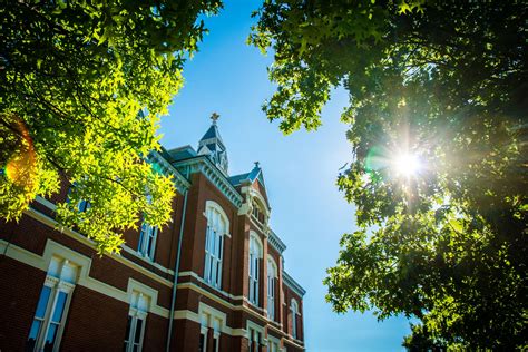 Current Obituary Listings and Remembrances for Maryville, Missouri 2
