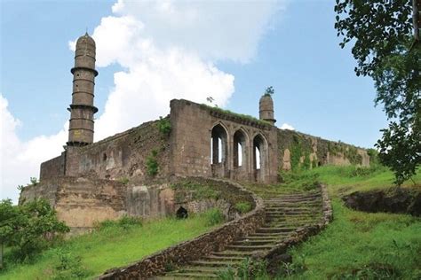 2023 Fortress of Legends: Exploring Asirgarh Fort from Indore