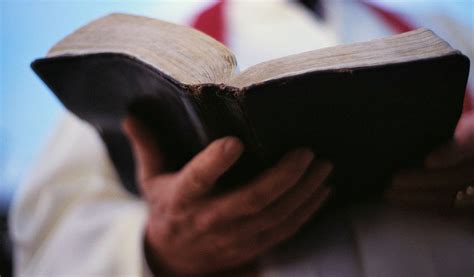 Lançamento Ovelha memórias de um pastor gay São Paulo Review