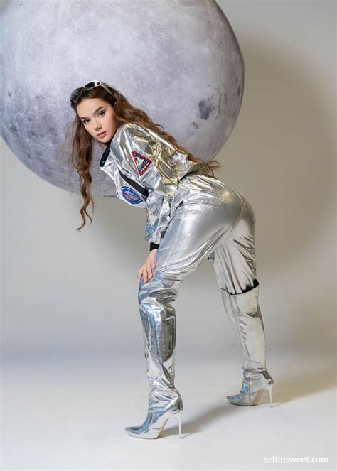 Seltin Sweety Porn Model Erotic Breasts Pussy JoyReactor