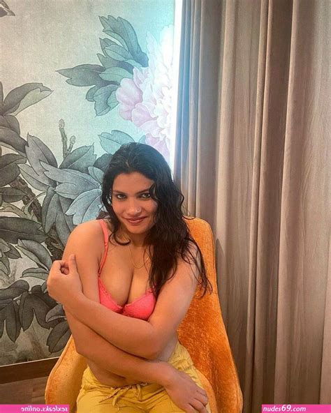 Resmi R Nair Nude Naked Picture Nudes 69