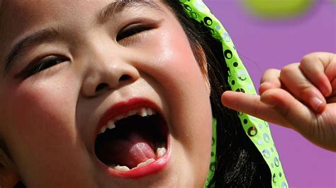 Just4Kids: Why do people have baby teeth and adult teeth?