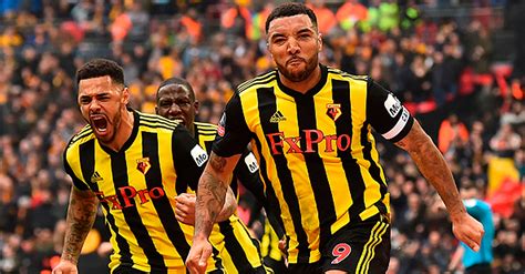 Hay un gay o bisexual en cada equipo de fútbol según el futbolista Troy Deeney Shangay