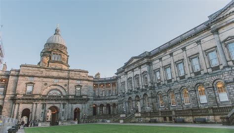 Universidade De Edimburgo - Universidade de Edimburgo: 436 anos de história