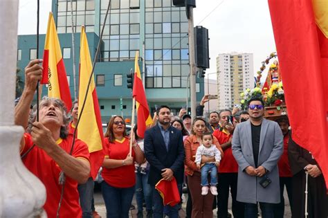 Gobierno De Tarapac Iz Bandera Roja Y Amarilla En Honor Al Lolo