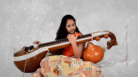 Rojavai Thalattum Thendral 60 Seconds Of Musical Treat In Veena