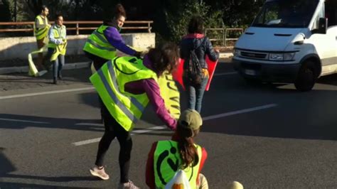 Roma Nuova Protesta Degli Ambientalisti