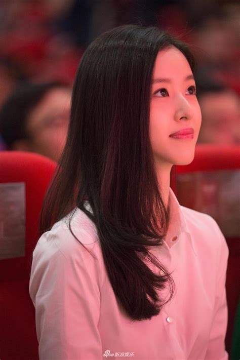 Hot girl trà sữa khiến nhiều người ngưỡng mộ khi gặp gỡ và nói chuyện cùng tỷ phú Bill Gates