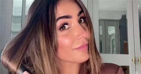 Loose Women S Frankie Bridge Flashes Bum In Nude Thong As She Gets Beauty Treatment Daily Star