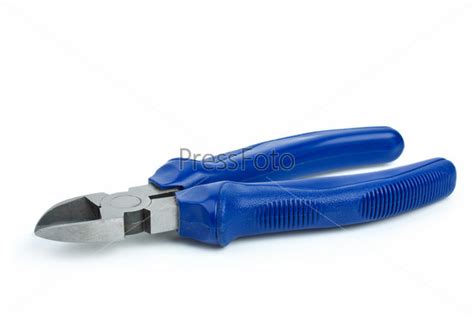 Фотография на тему Бокорезы на белом фоне крупным планом | PressFoto