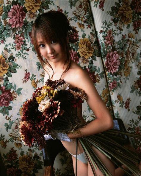 Syoko Hamada And Flowers Japan Girls Bikini Girls Sexy Girls