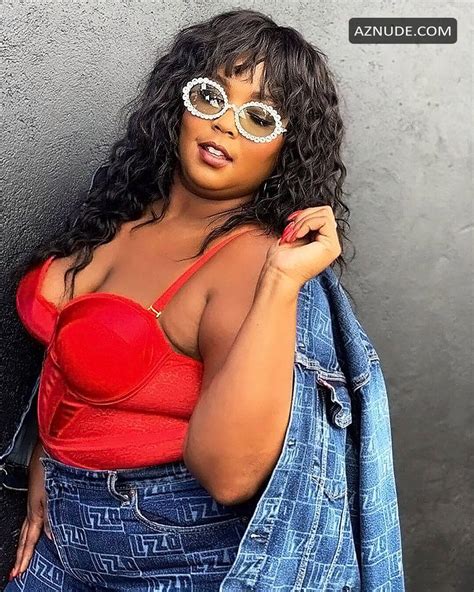 Lizzo Nude And Sexy Staggering And Gigantic Photo Collection Aznude