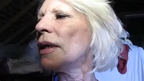 Brigitte Berthet Vieille Salope Se Doigte Le Cul Porn Bb XHamster