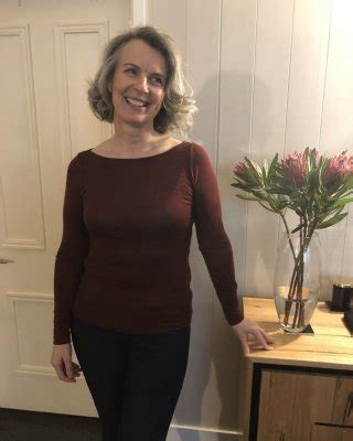 Attractive Grey Silver Haired Milfs Gilfs None Nude Porn Pictures