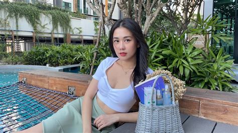 Hot girl số 1 Sài Thành diện bikini khoe thân hình nóng bỏng