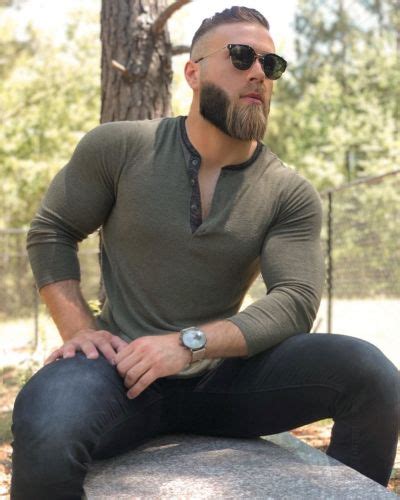 Manly Monday 💪🏻🧔🏻💪🏻 Let Lee Medders Be Your Muse T Tumbex