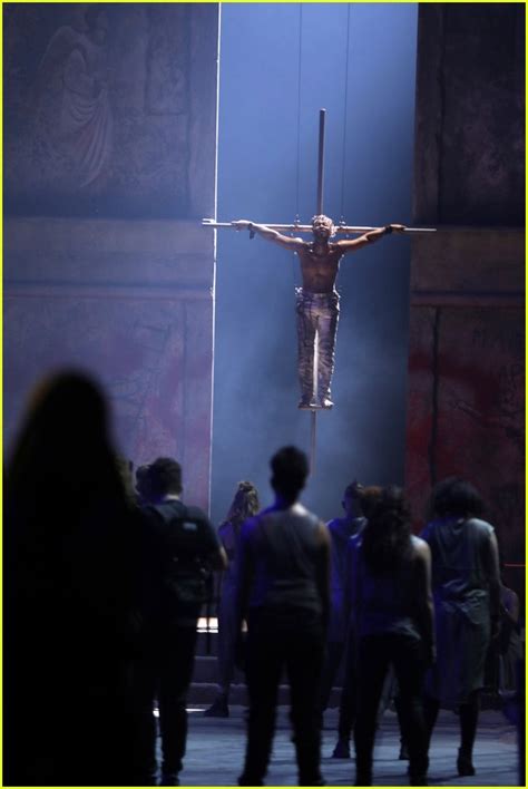 Photo John Legend Jesus Christ Superstar Live Shirtless 01 Photo 4058953 Just Jared