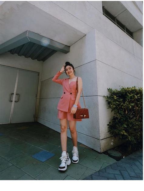 6 Gaya Febby Rastanty Saat Liburan Ke Luar Negeri Cantik Dan Memesona Hot Liputan6