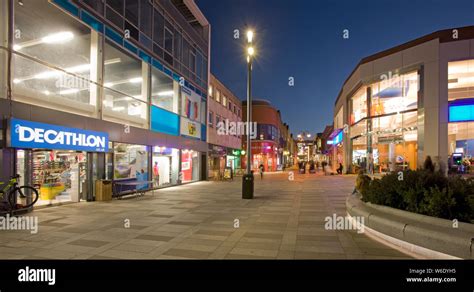 Crawley sussex hi-res stock photography and images - Alamy