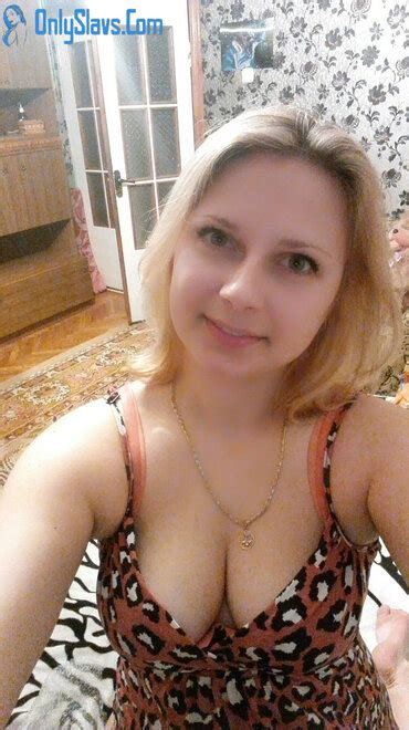 Kinky And Sexy Russian Amateur Milf S Sexy Russian Milfs Porn Pic