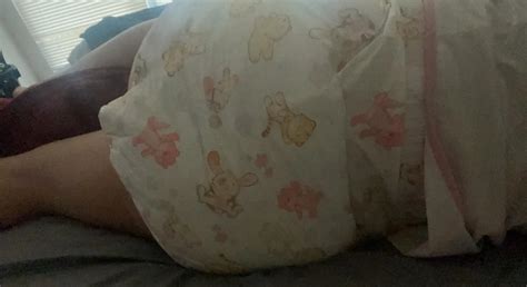 Wanna Watch Me Rub My Pussy In A Full Diaper Check Out My Only Fans Link In Bio Scrolller