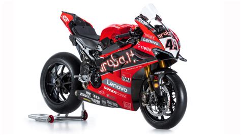 Fueluniverse Ducati Presenta Su Equipo De Worldsbk En Imola