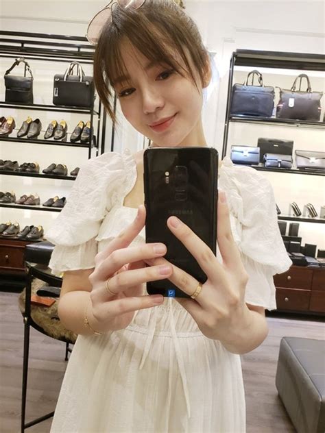 Hot Girl M U T Linh S Ng Ra Sao Sau N M K T H N V I Doanh Nh N I N Trai