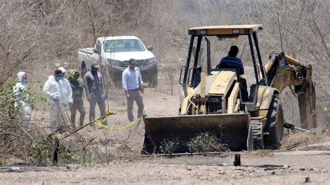 Suman Siete Cuerpos Hallados En Fosas Clandestinas De Mazatl N Cadena