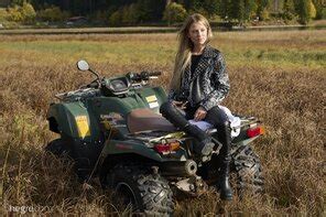 AMATEUR GIRL Molli Wheels Heels Porn Pic