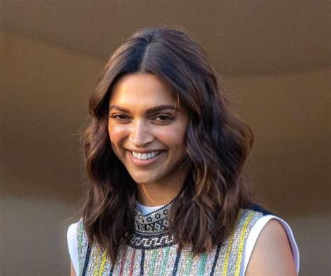 Deepika Padukone’s Looks at Cannes Are Oh So Wow! - News18 