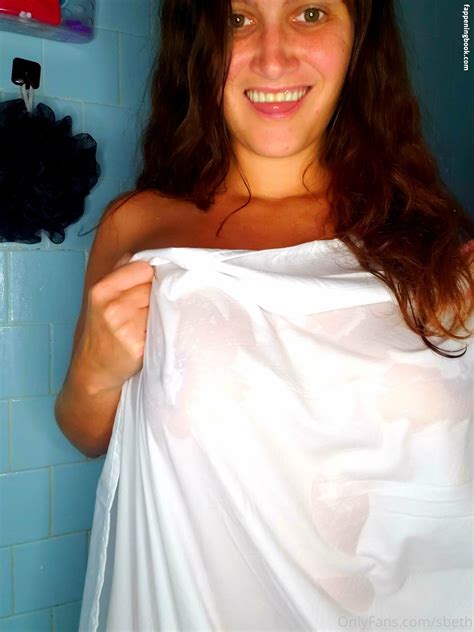 Sbeth Nude OnlyFans Leaks Fappening FappeningBook