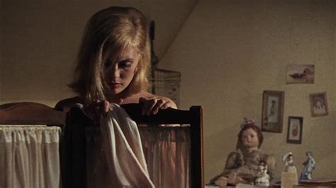 Top Bonnie And Clyde 1967 Nude Scenes Sexiest Pics Clips Mr Skin