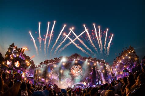 10 Best Sets Of Tomorrowland Till Date Home