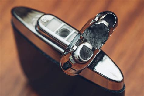 Обзор многоразовой грелки для рук Zippo