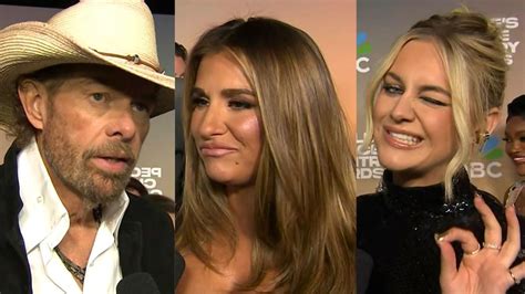 People's Choice Country Awards: MUST-SEE Red Carpet Recap [Video]