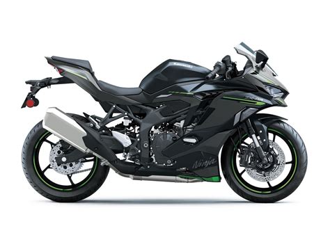 カワサキ「ninja Zx 4r Se」「ninja Zx 4rr」発売！ 装備のちがいやスペック・価格をチェック Webオートバイ