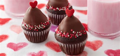 38 Valentine’s Day Cupcakes | Wilton's Baking Blog | Homemade Cake & Other Baking Recipes