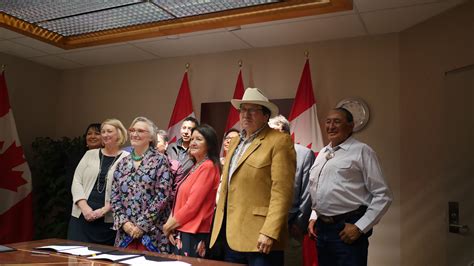 federal government settles historic claim  blood tribe  news