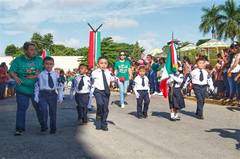 Desfile por el Aniversario 213 de la Independencia de México H