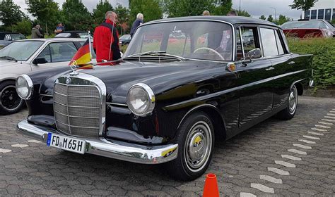 Mercedes Benz 200 Universal Baujahr 1966. Die Universalmodelle des W ...
